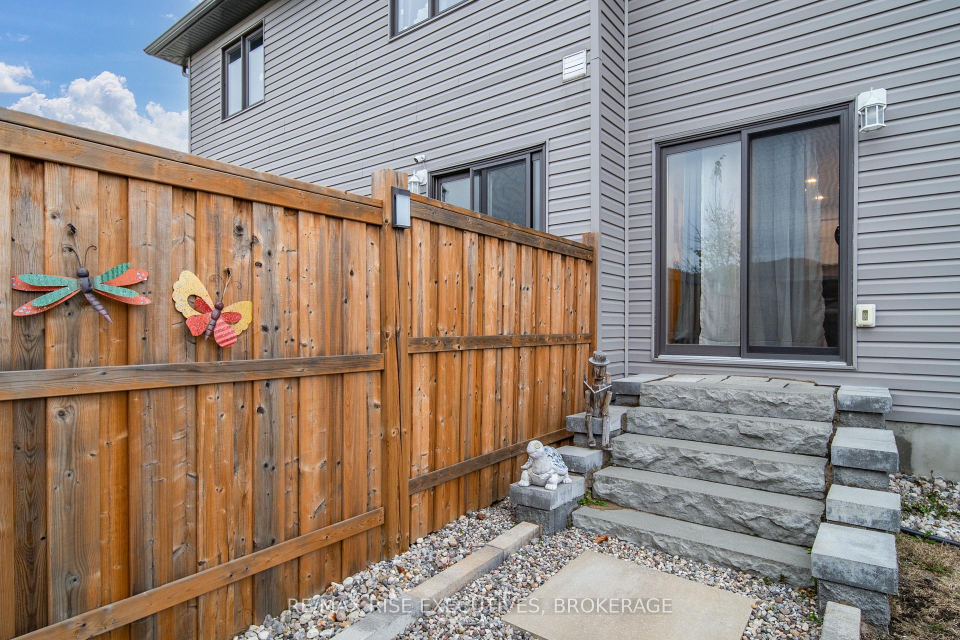 Photo 40 of 1415 Monarch Drive, Kingston, City Northwest — HOMEH