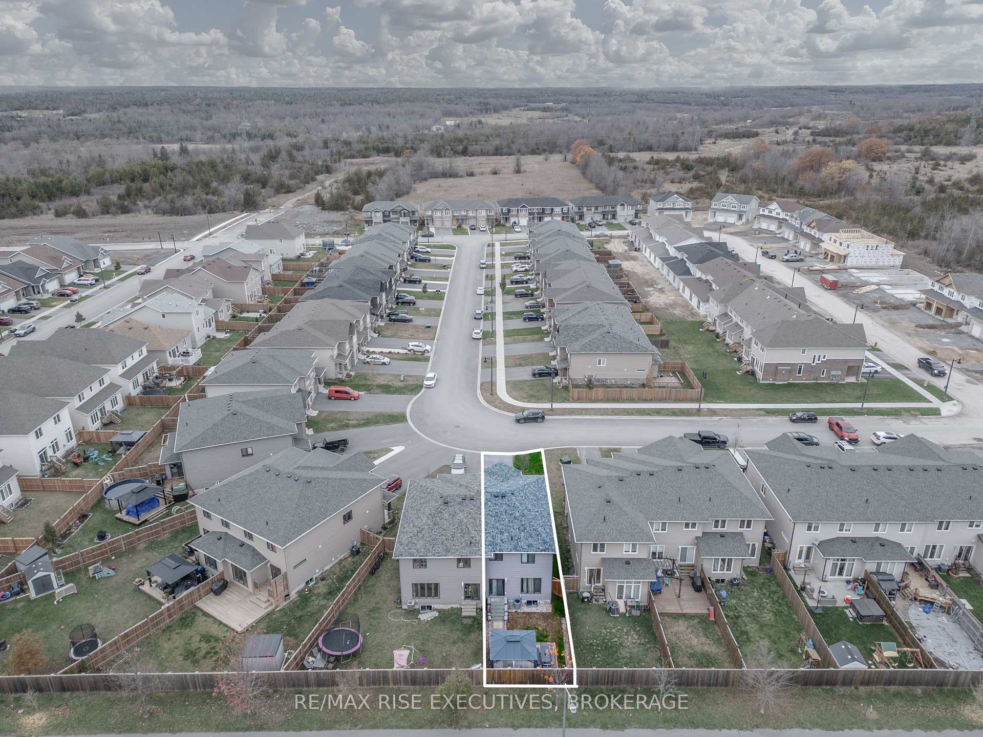 Photo 47 of 1415 Monarch Drive, Kingston, City Northwest — HOMEH