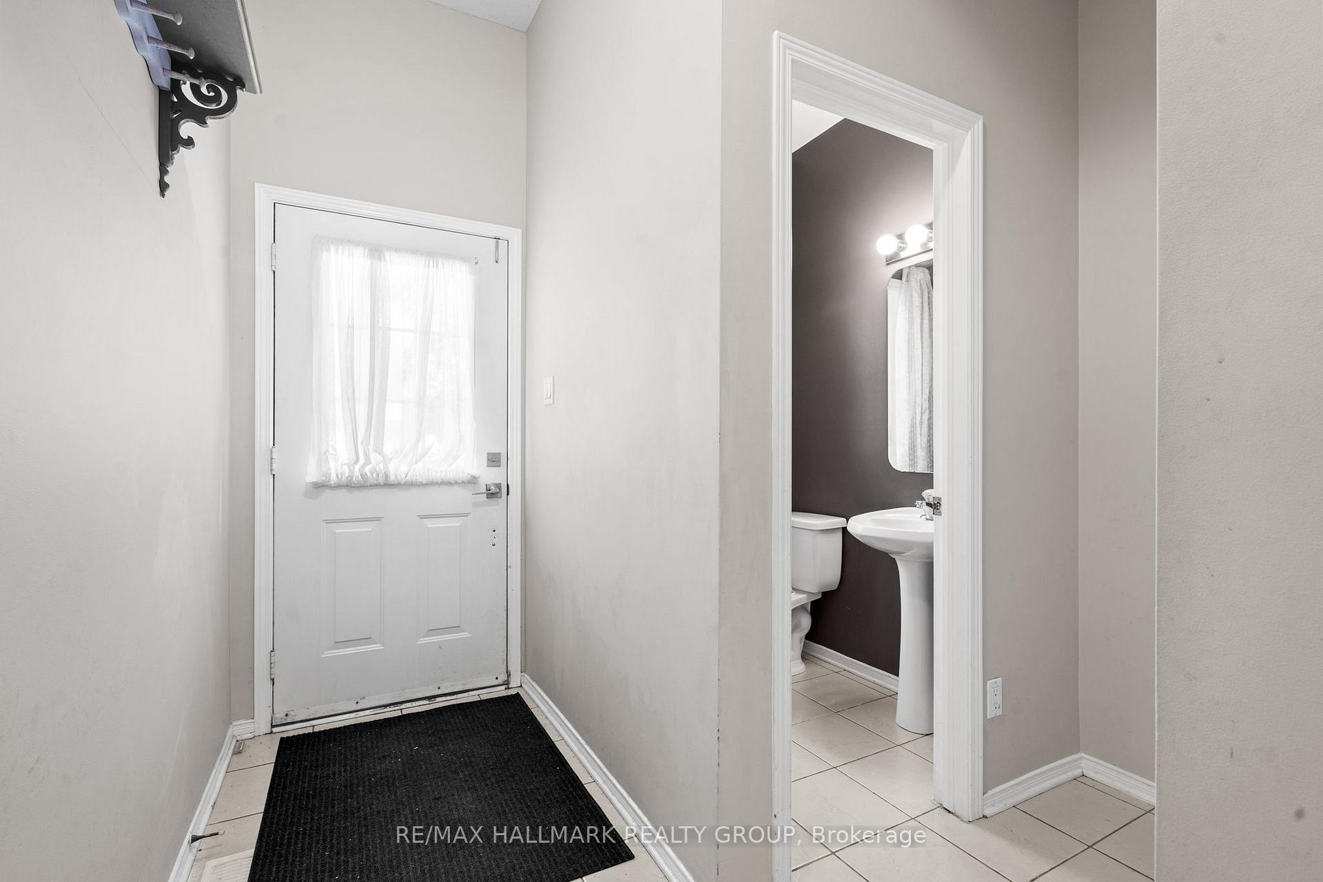 Photo 6 of 200 Glynn Avenue, Ottawa, Overbrook/Castle Heights — HOMEH