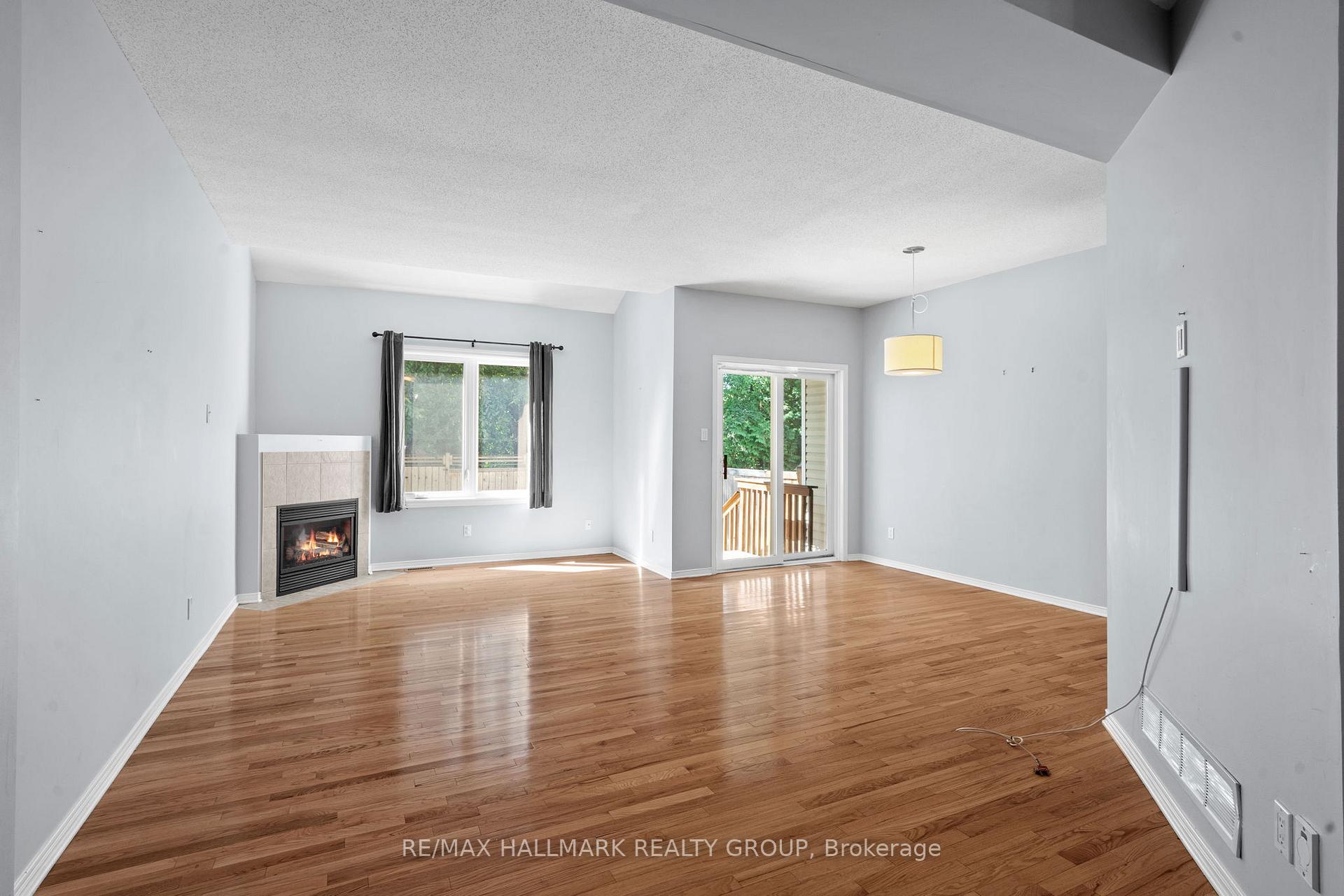 Photo 10 of 200 Glynn Avenue, Ottawa, Overbrook/Castle Heights — HOMEH