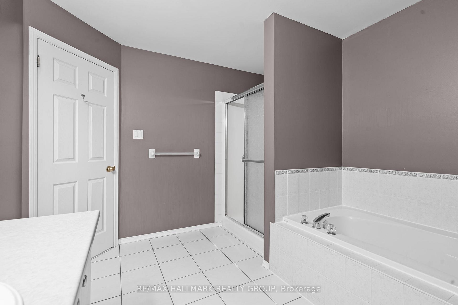 Photo 26 of 200 Glynn Avenue, Ottawa, Overbrook/Castle Heights — HOMEH