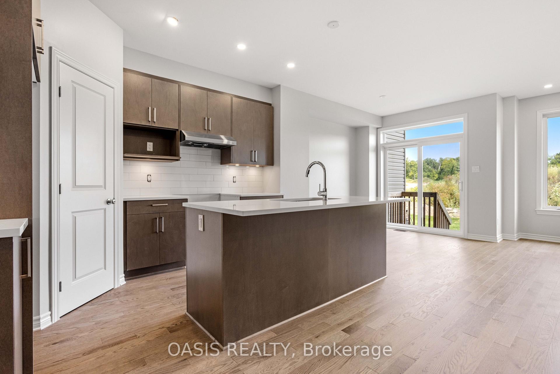 Photo 4 of 786 Antonio Farley Street, Ottawa, Camelot — HOMEH