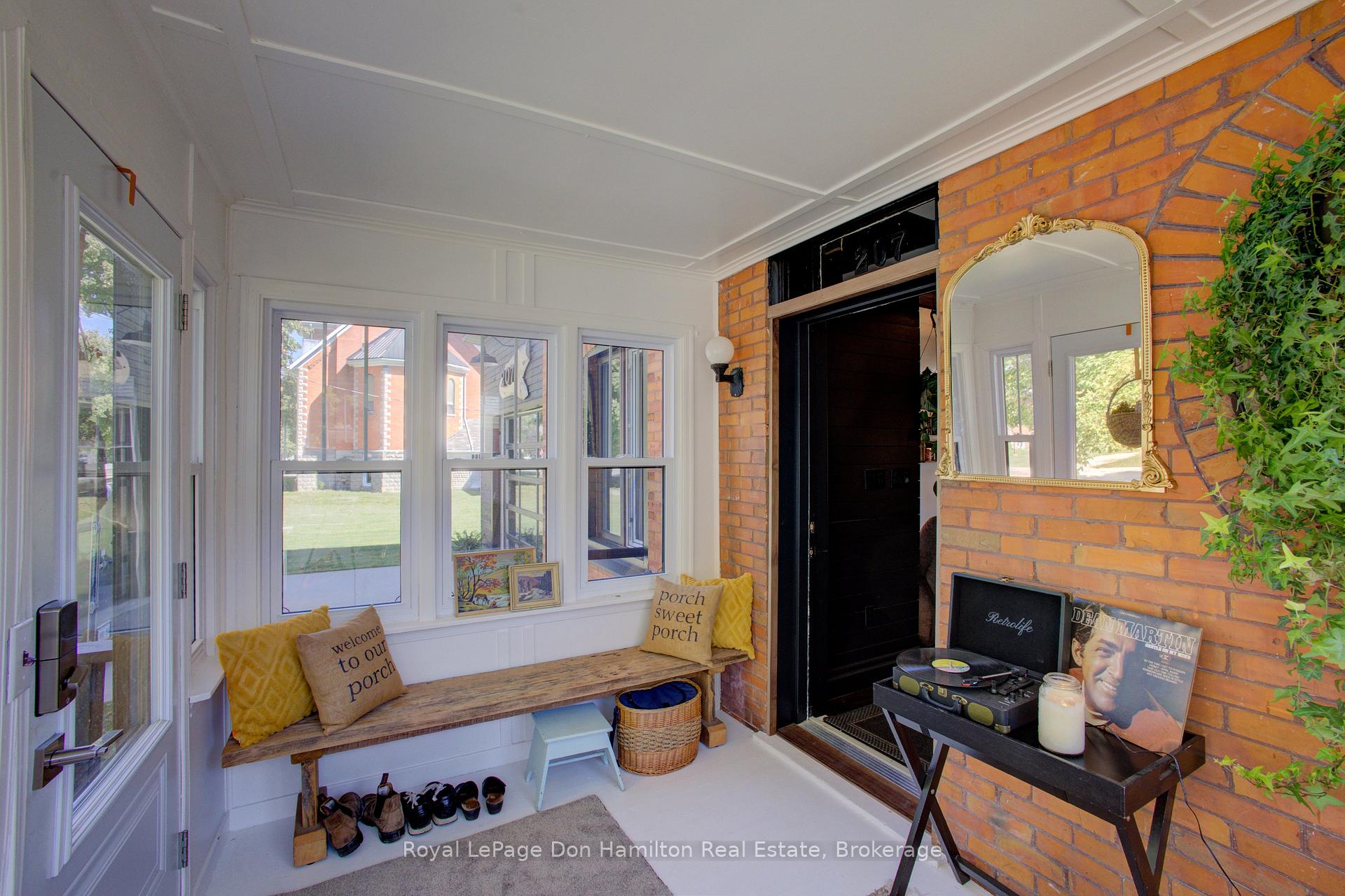 Photo 5 of 207 King Street, North Perth, Elma — HOMEH