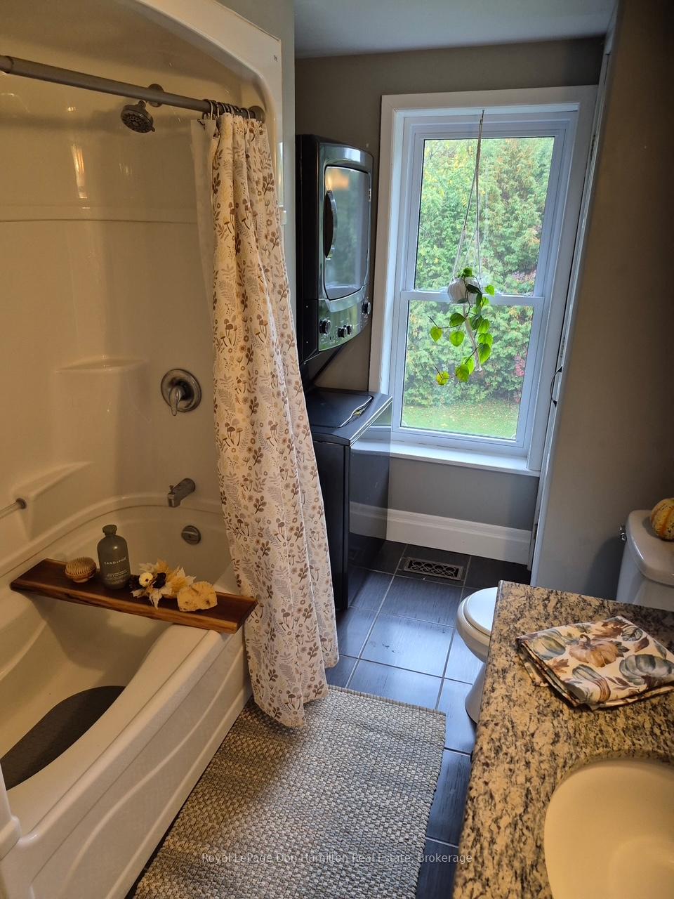 Photo 17 of 207 King Street, North Perth, Elma — HOMEH