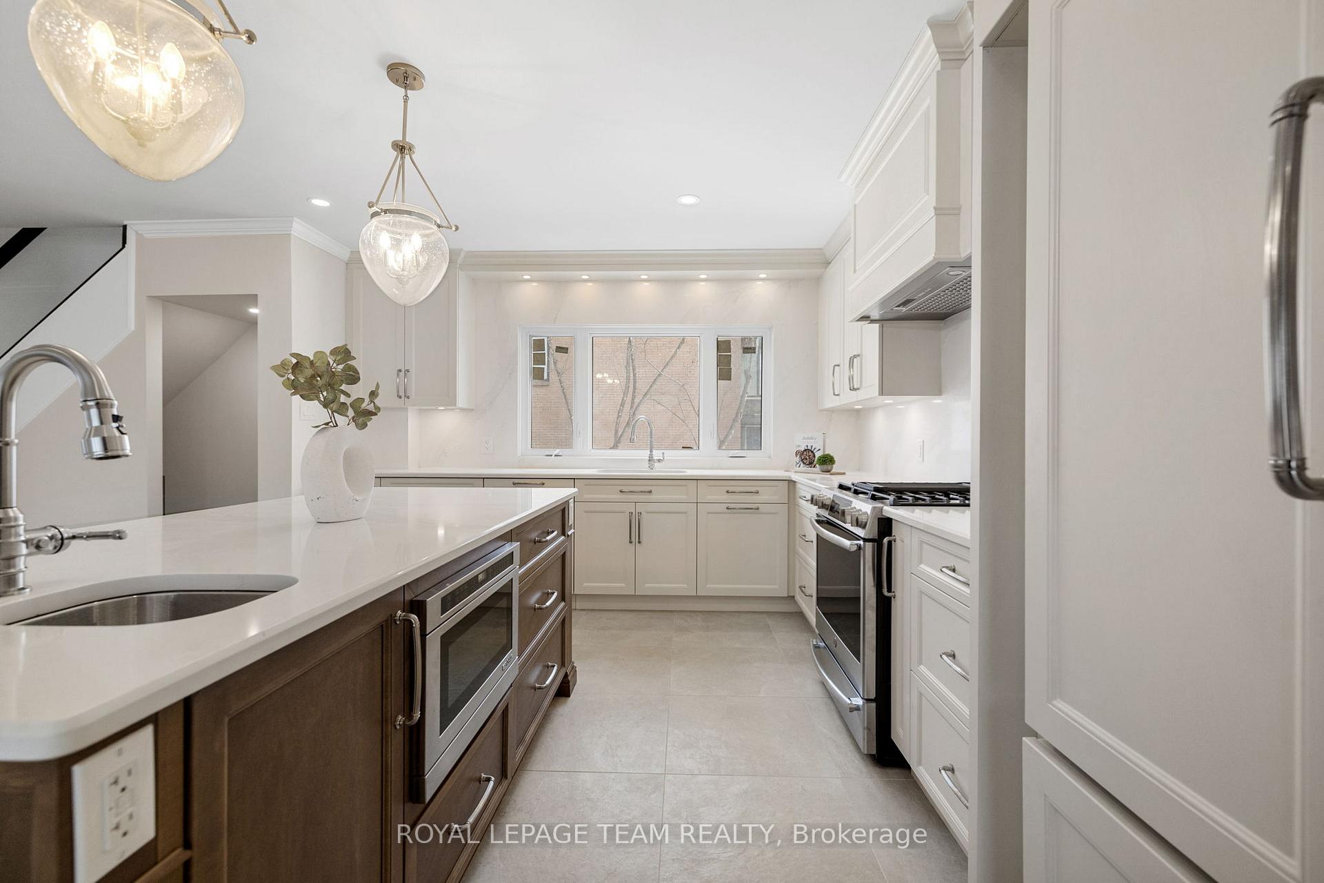 Photo 16 of 64 Dufferin Road, Ottawa, Lindenlea — HOMEH