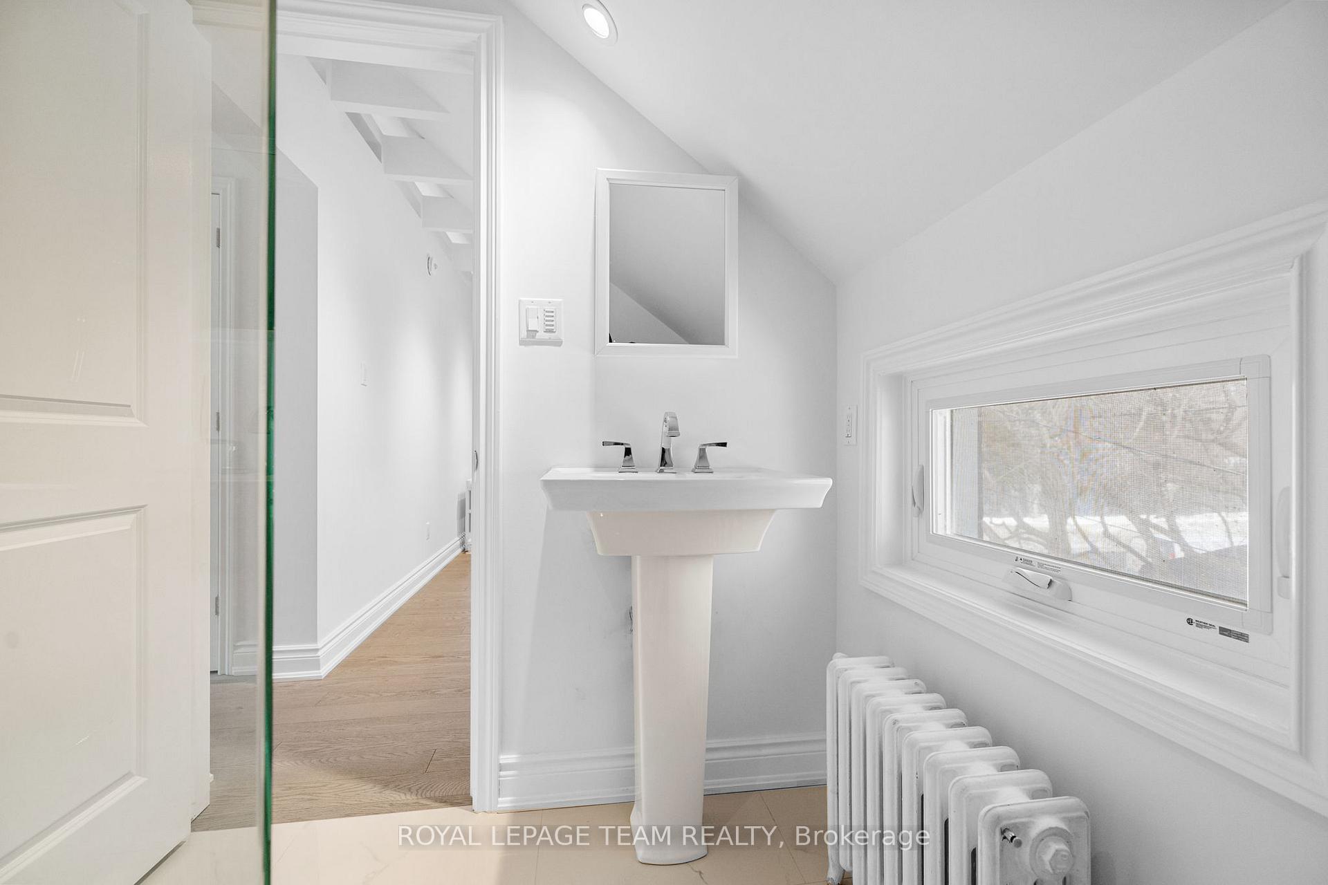 Photo 29 of 64 Dufferin Road, Ottawa, Lindenlea — HOMEH