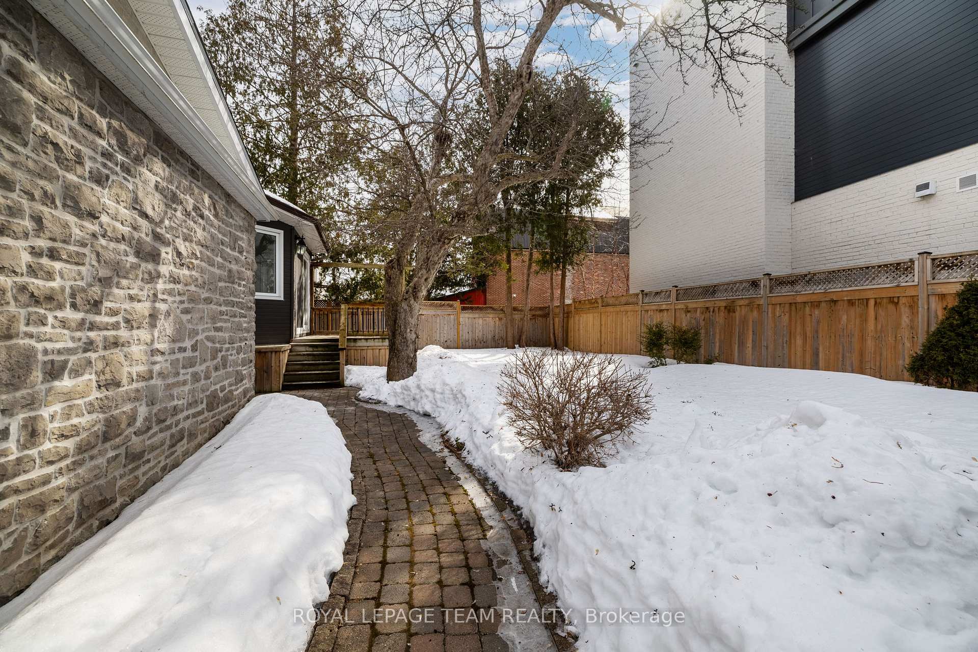 Photo 39 of 64 Dufferin Road, Ottawa, Lindenlea — HOMEH