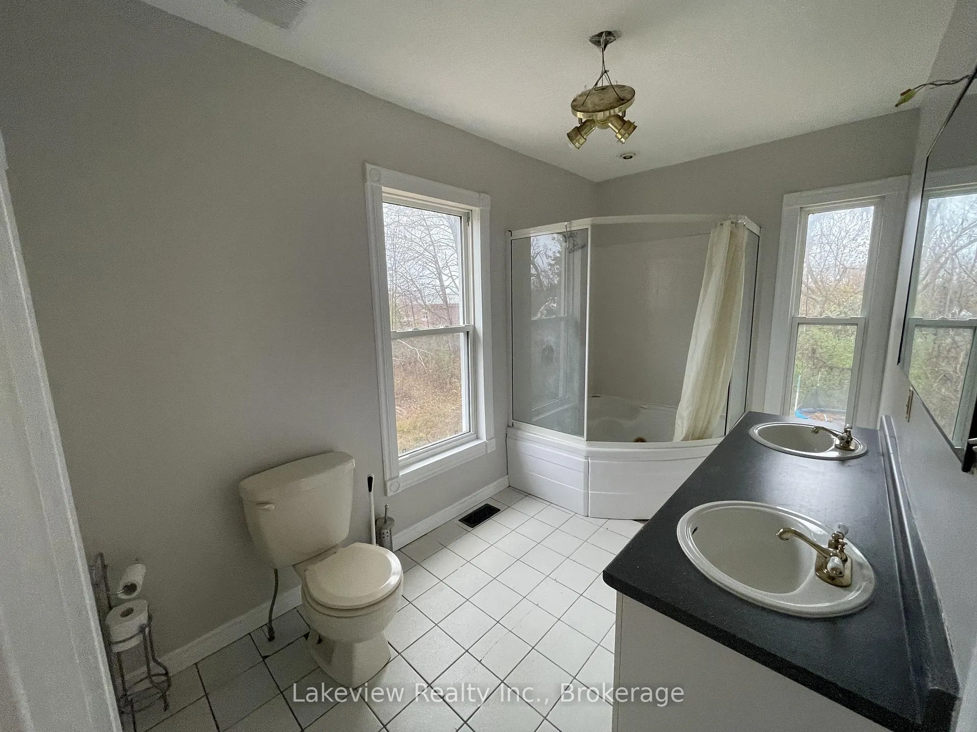 Photo 12 of 151 Simcoe Street, Orillia — HOMEH