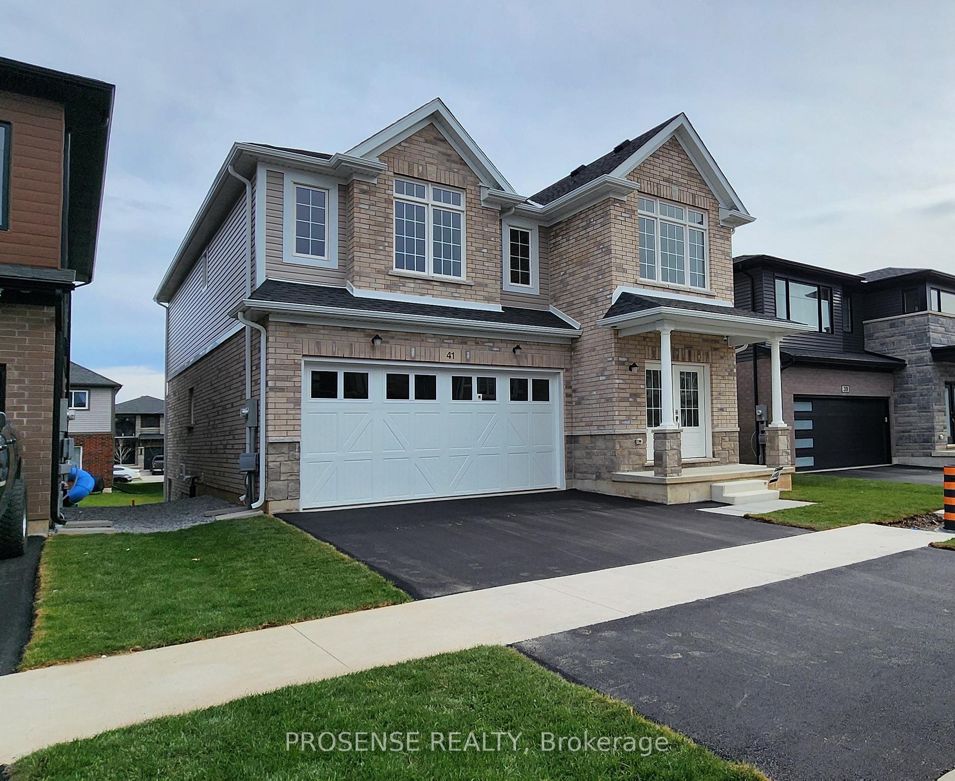 Photo 1 of 41 Samuel Avenue, Pelham, Fonthill — HOMEH