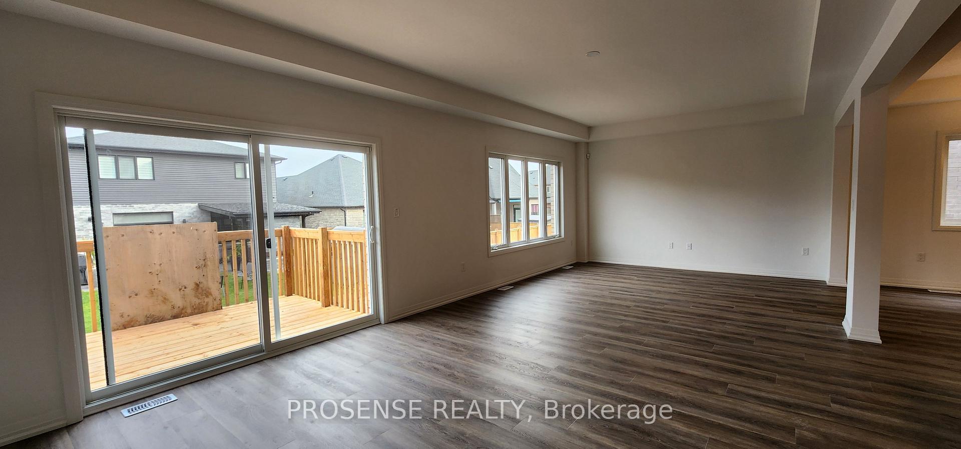 Photo 7 of 41 Samuel Avenue, Pelham, Fonthill — HOMEH