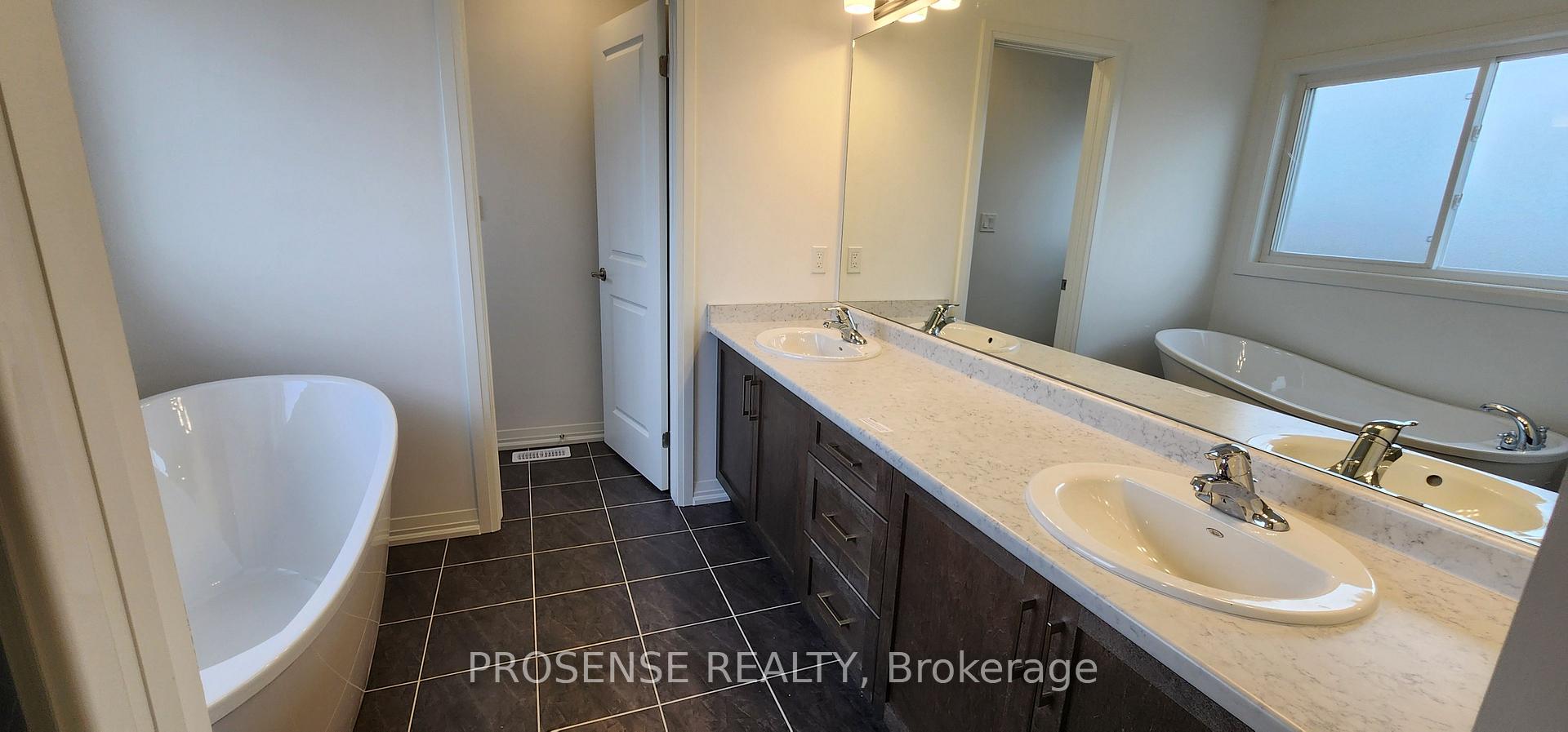 Photo 38 of 41 Samuel Avenue, Pelham, Fonthill — HOMEH