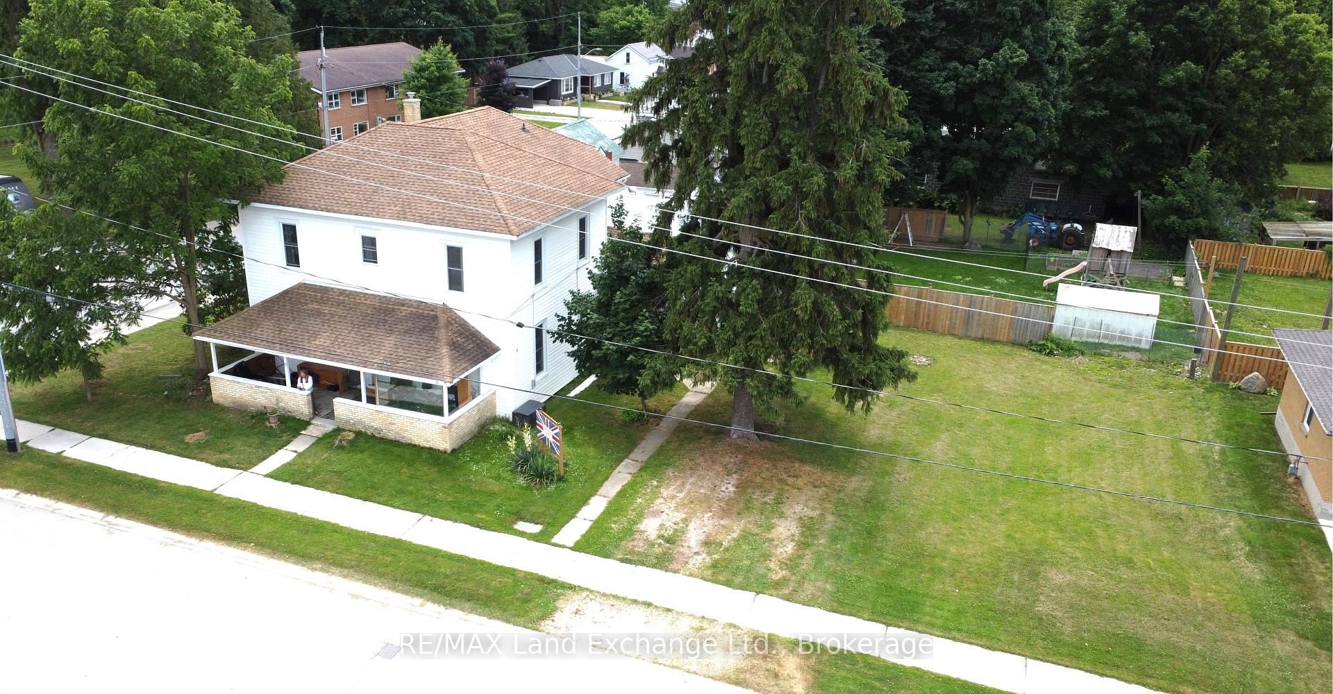 Photo 6 of 36 Alfred Street W, North Huron, Wingham — HOMEH