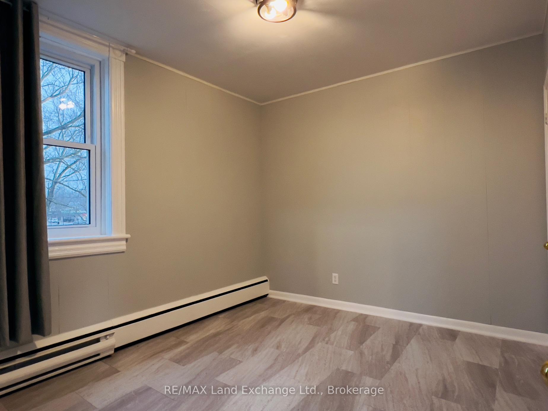Photo 14 of 36 Alfred Street W, North Huron, Wingham — HOMEH