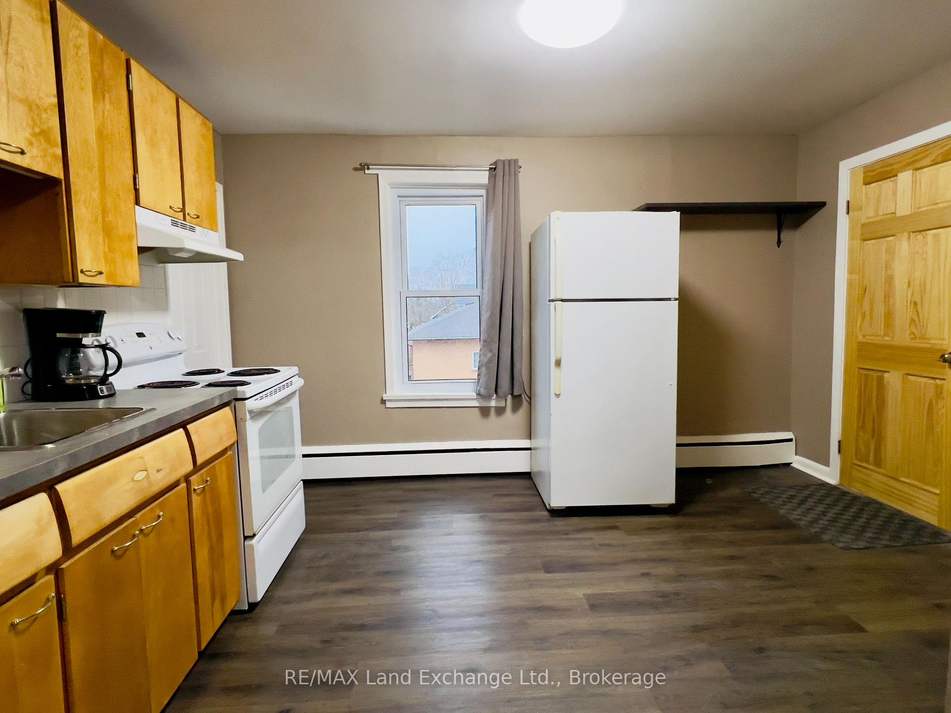 Photo 15 of 36 Alfred Street W, North Huron, Wingham — HOMEH