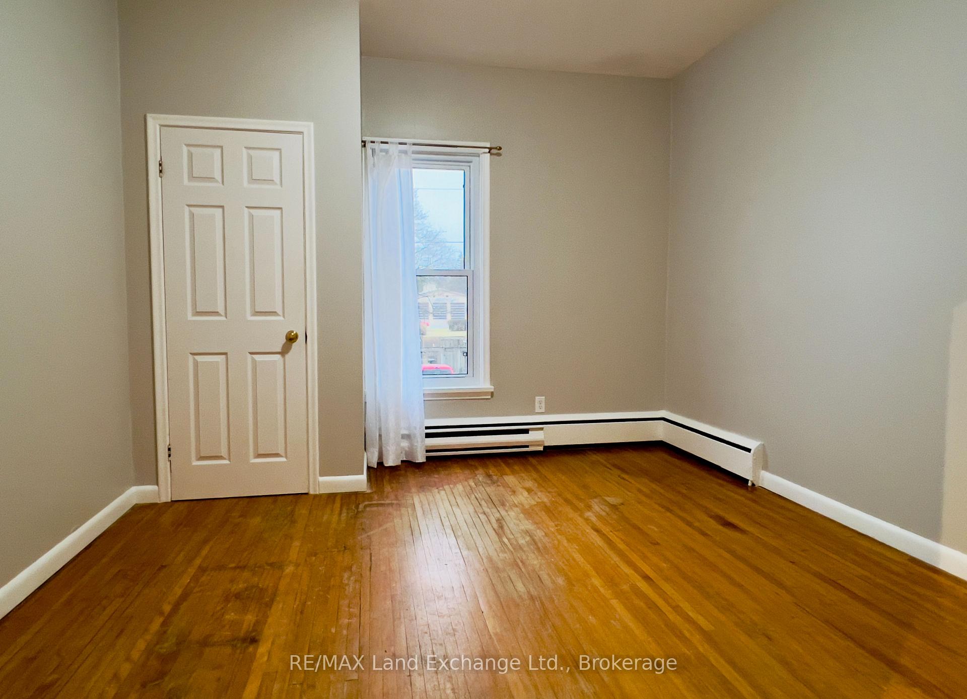 Photo 18 of 36 Alfred Street W, North Huron, Wingham — HOMEH