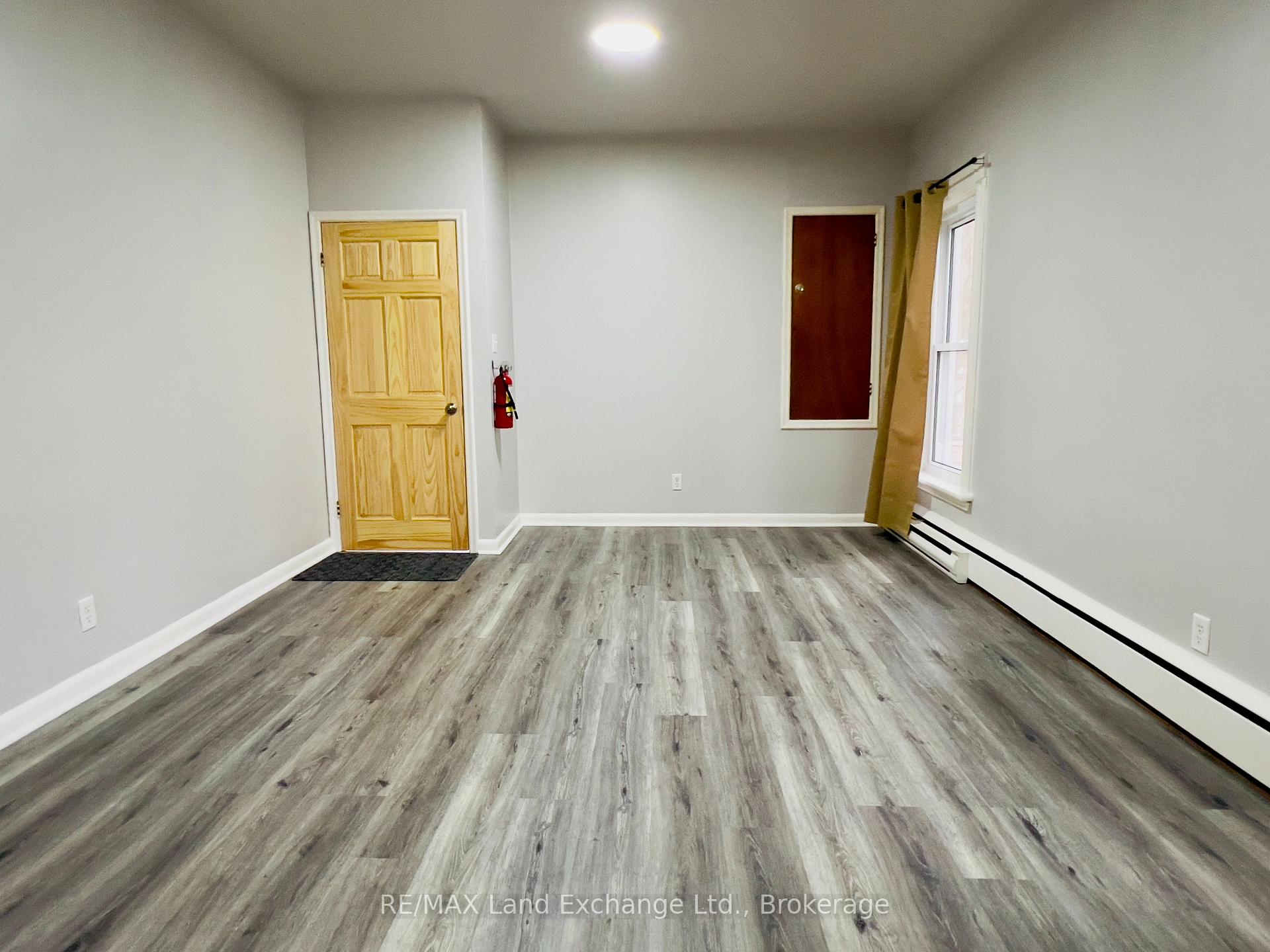 Photo 19 of 36 Alfred Street W, North Huron, Wingham — HOMEH