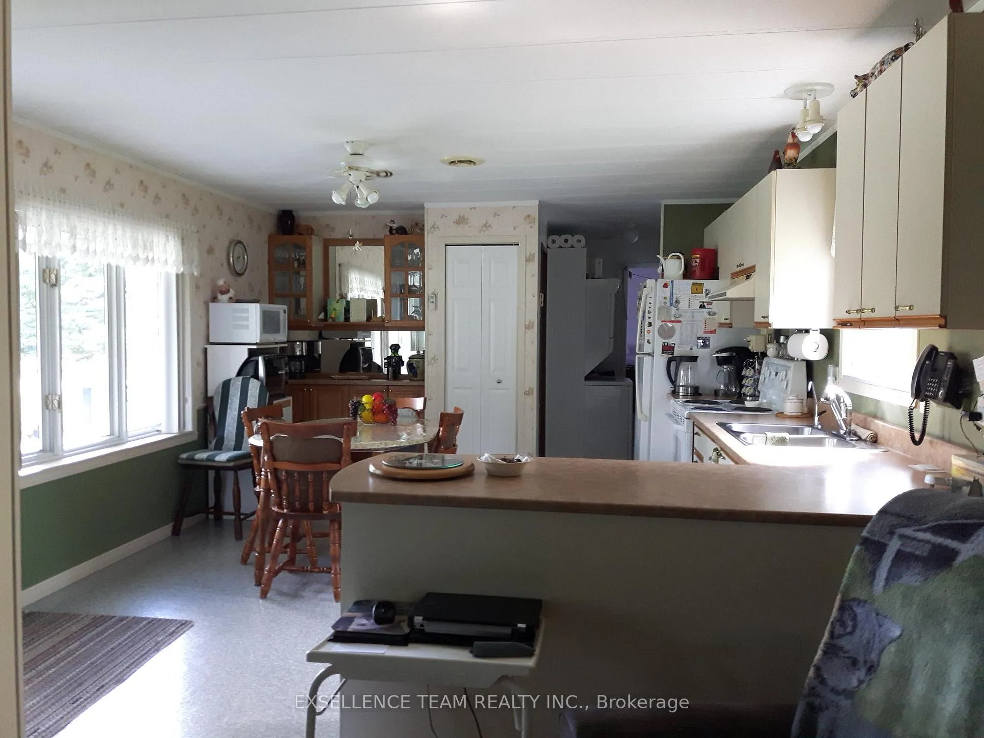 Photo 2 of 3912 Bobby Street, North Glengarry, Alexandria — HOMEH