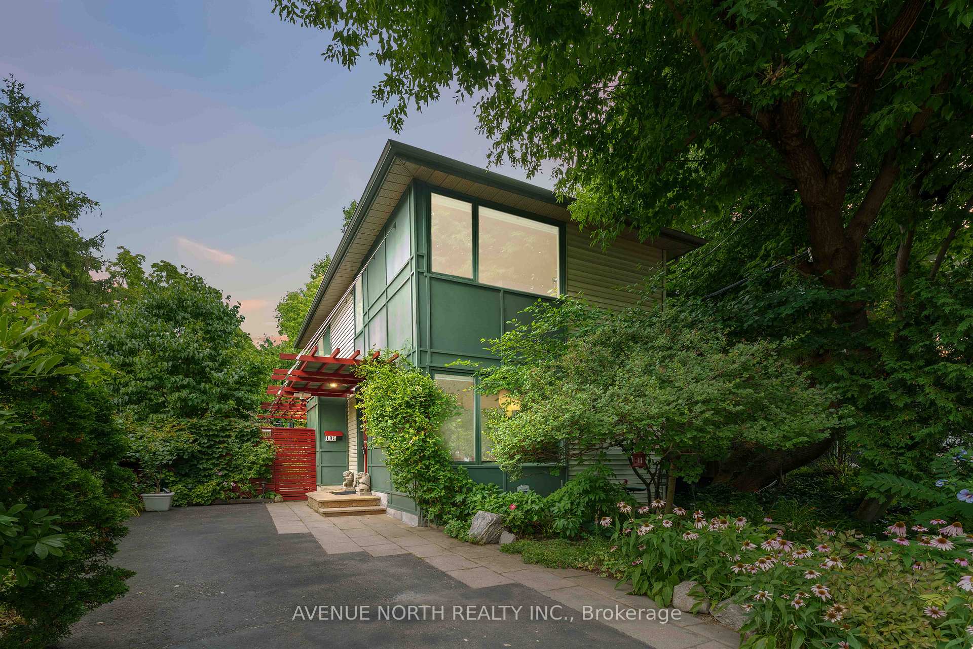 Photo 2 of 195 Presland Road, Ottawa, Overbrook/Castle Heights — HOMEH