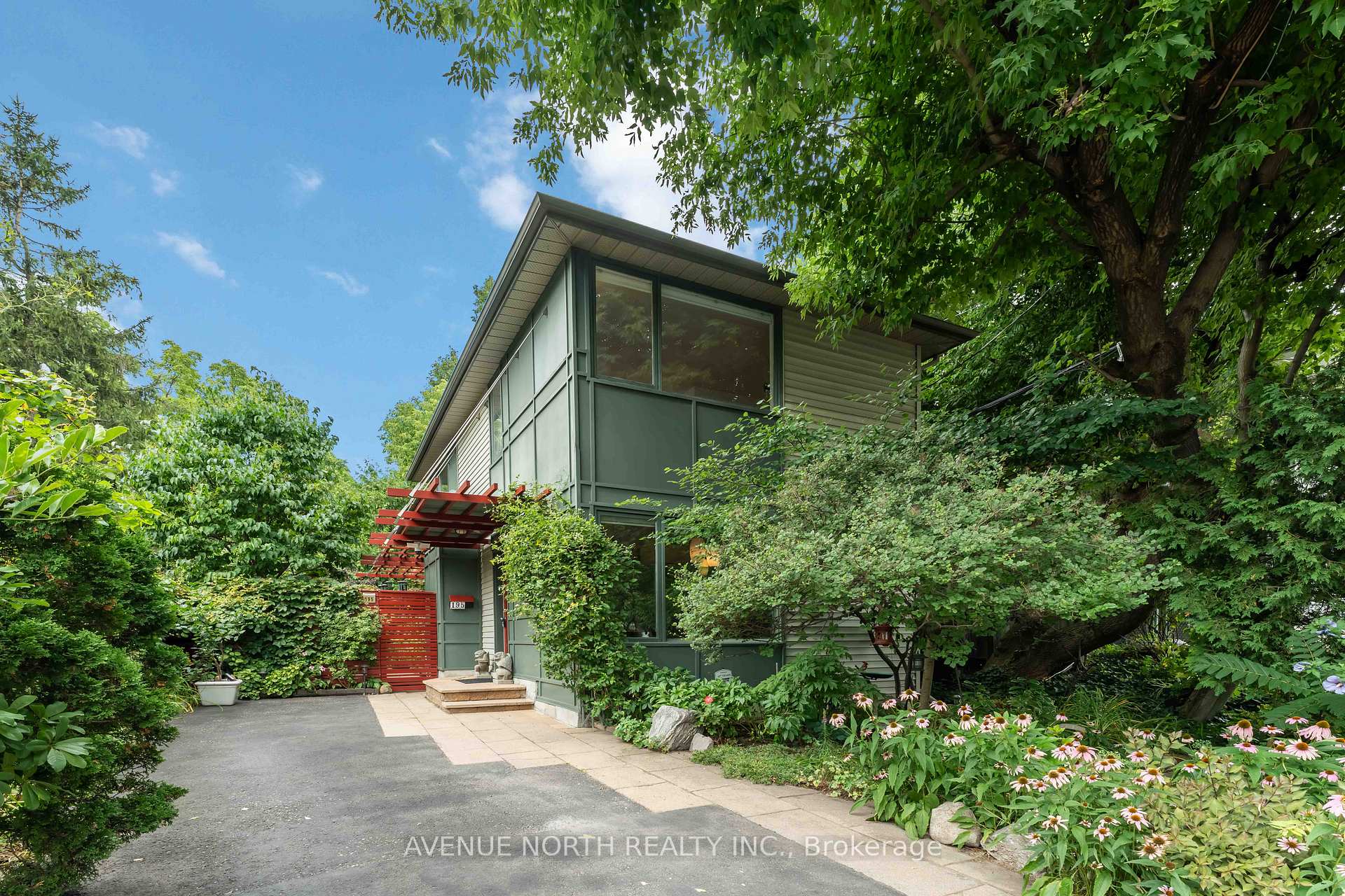 Photo 3 of 195 Presland Road, Ottawa, Overbrook/Castle Heights — HOMEH