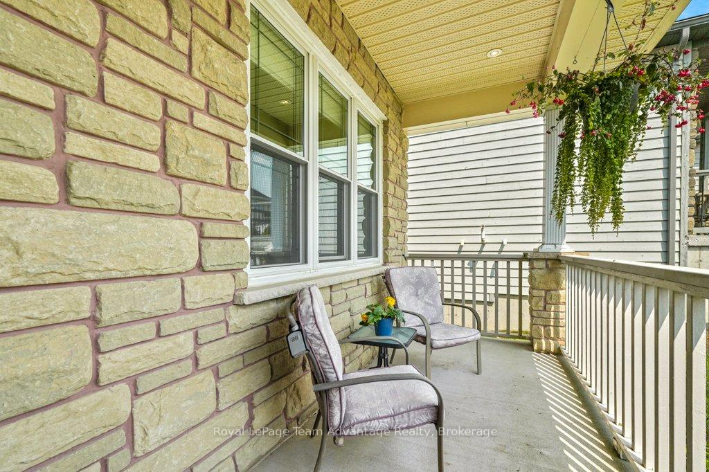 Photo 5 of 9 Avery Court, Parry Sound — HOMEH