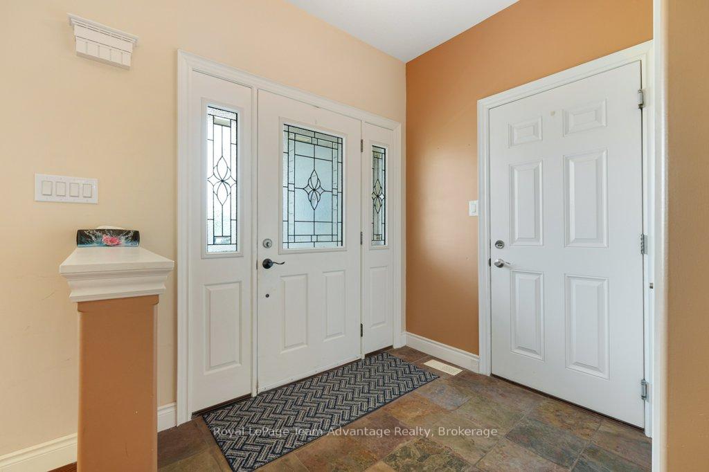 Photo 6 of 9 Avery Court, Parry Sound — HOMEH