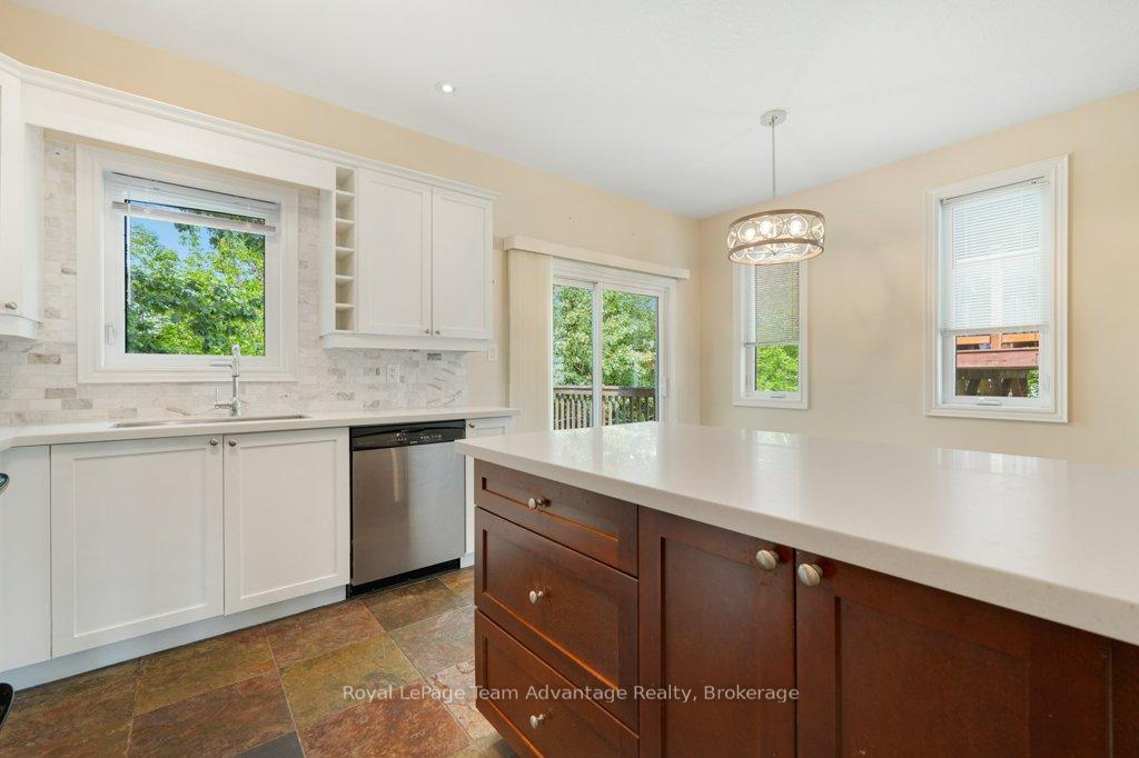 Photo 13 of 9 Avery Court, Parry Sound — HOMEH
