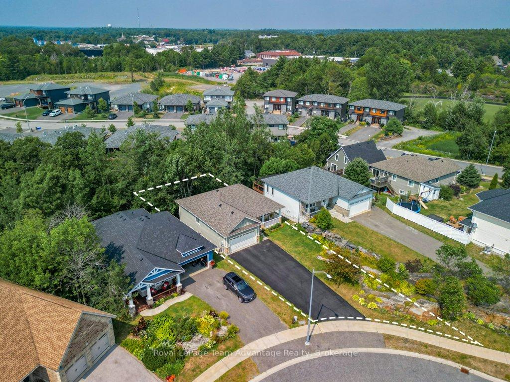 Photo 37 of 9 Avery Court, Parry Sound — HOMEH