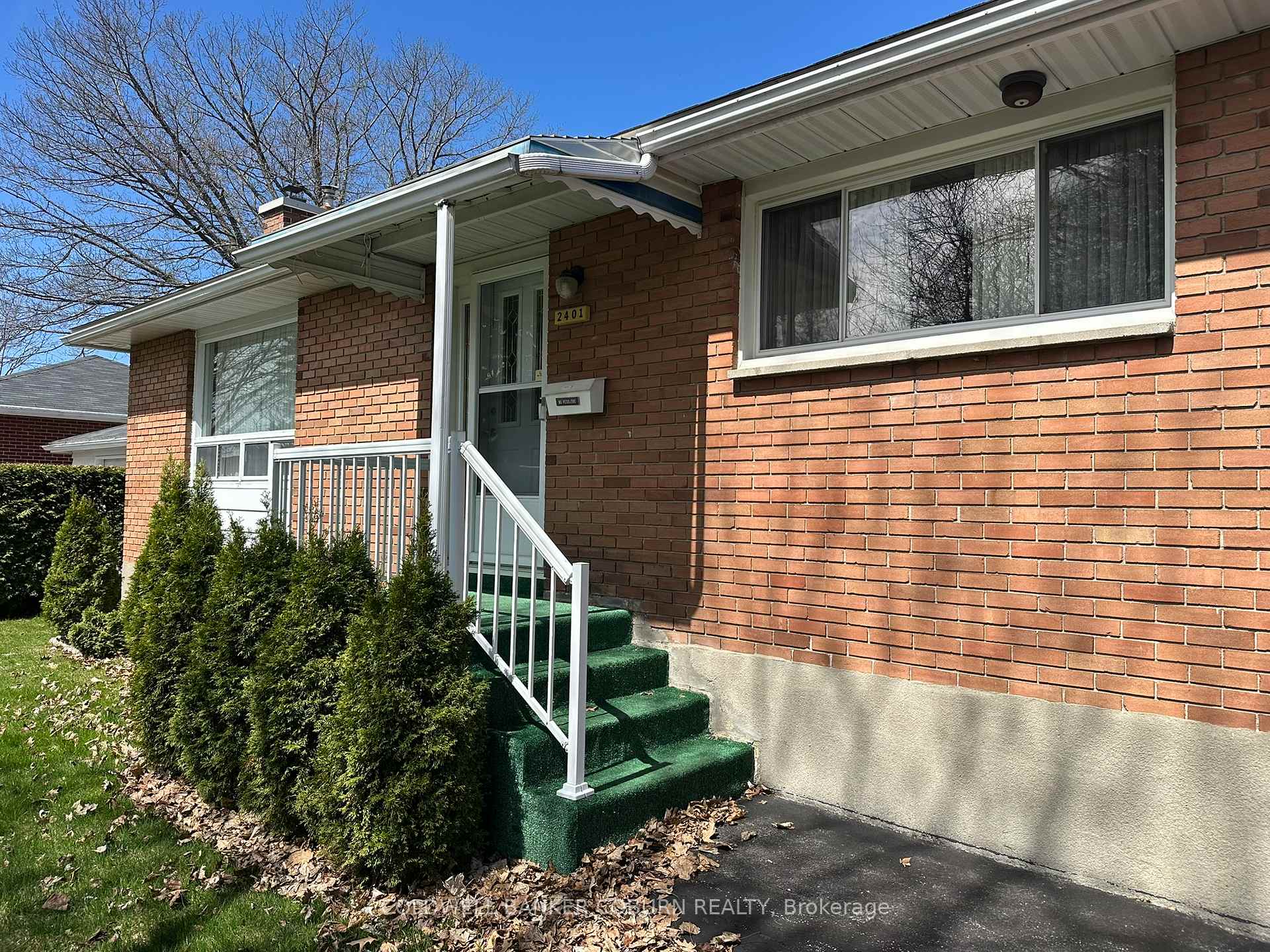 Photo 2 of 2401 Drury Lane, Ottawa, Parkway Park — HOMEH