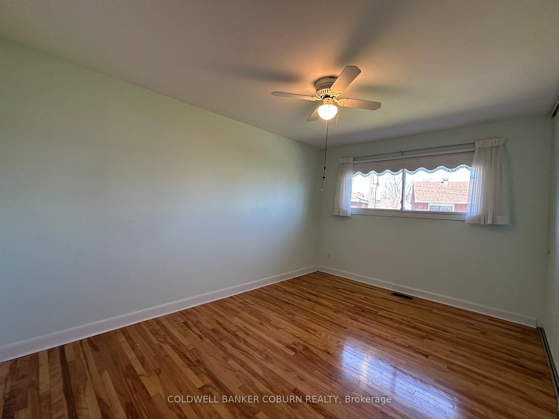 Photo 9 of 2401 Drury Lane, Ottawa, Parkway Park — HOMEH