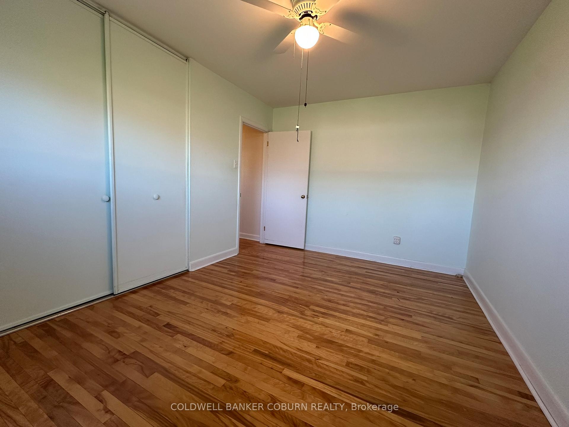 Photo 10 of 2401 Drury Lane, Ottawa, Parkway Park — HOMEH
