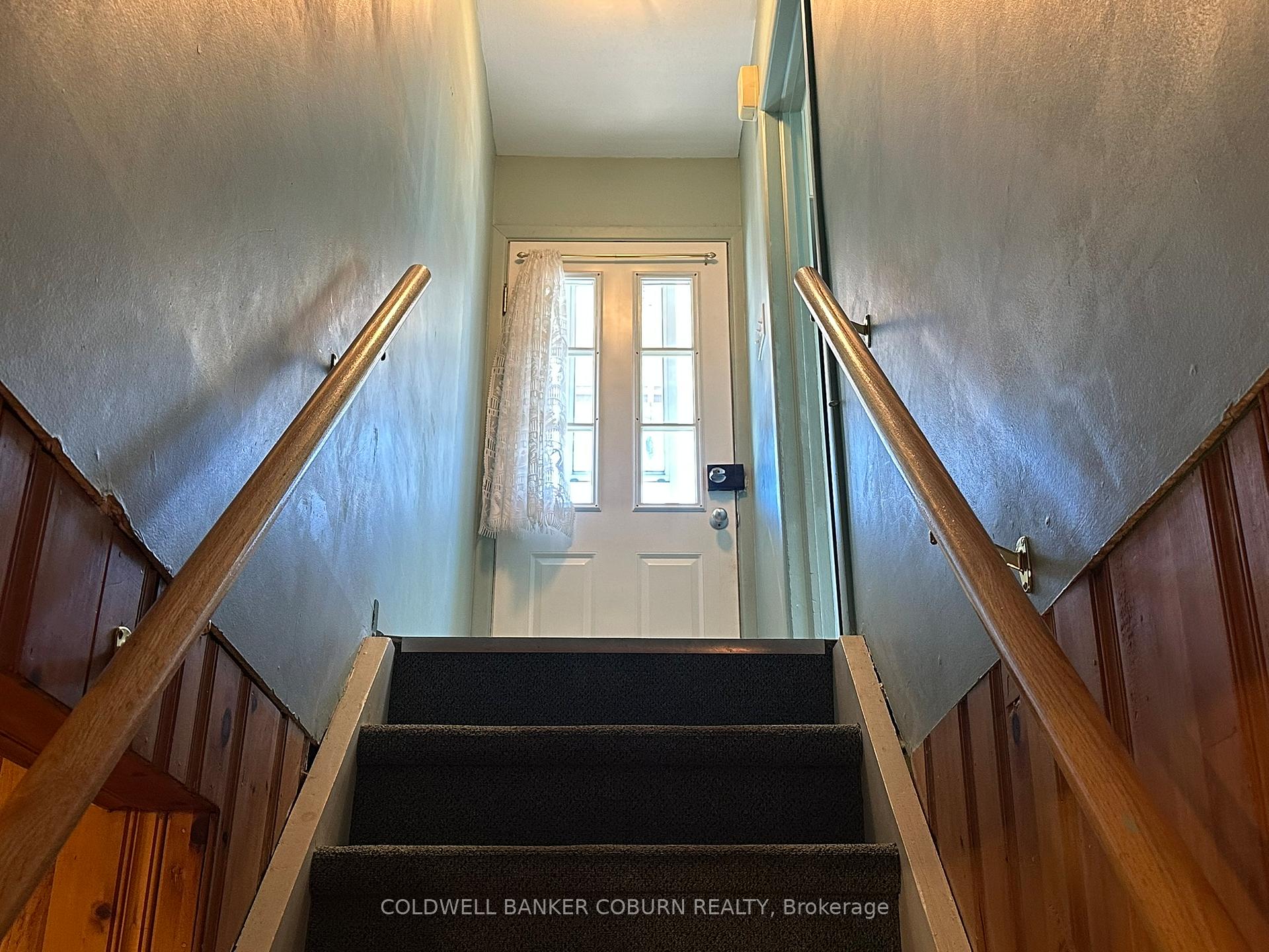 Photo 14 of 2401 Drury Lane, Ottawa, Parkway Park — HOMEH