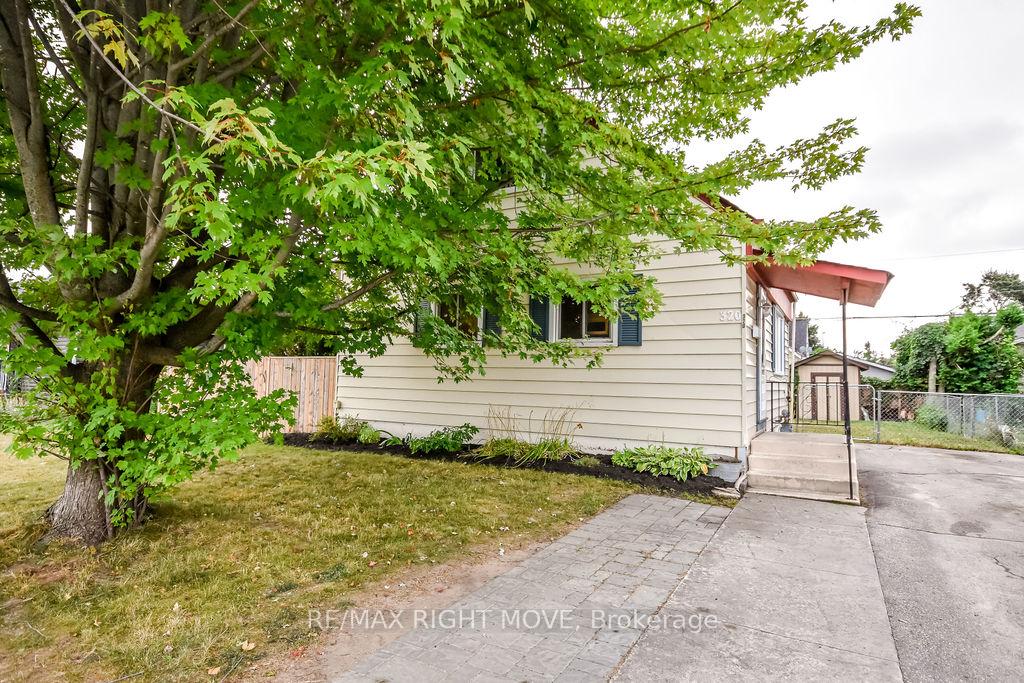 Photo 4 of 320 Hilda Street, Orillia — HOMEH