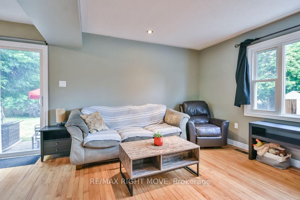 Photo 12 of 320 Hilda Street, Orillia — HOMEH