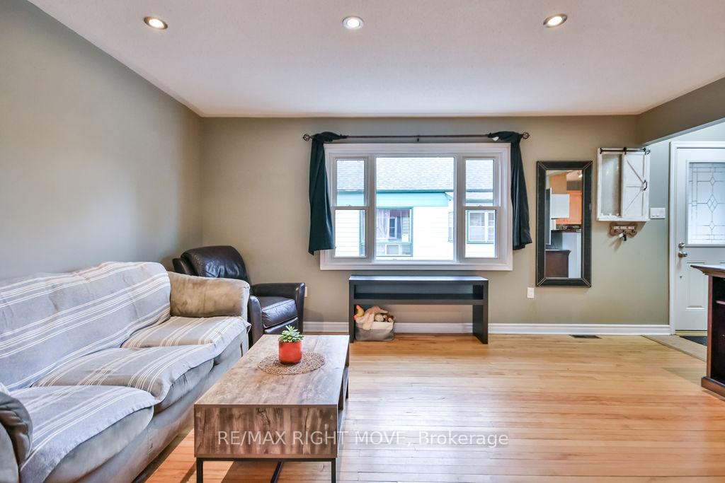 Photo 13 of 320 Hilda Street, Orillia — HOMEH