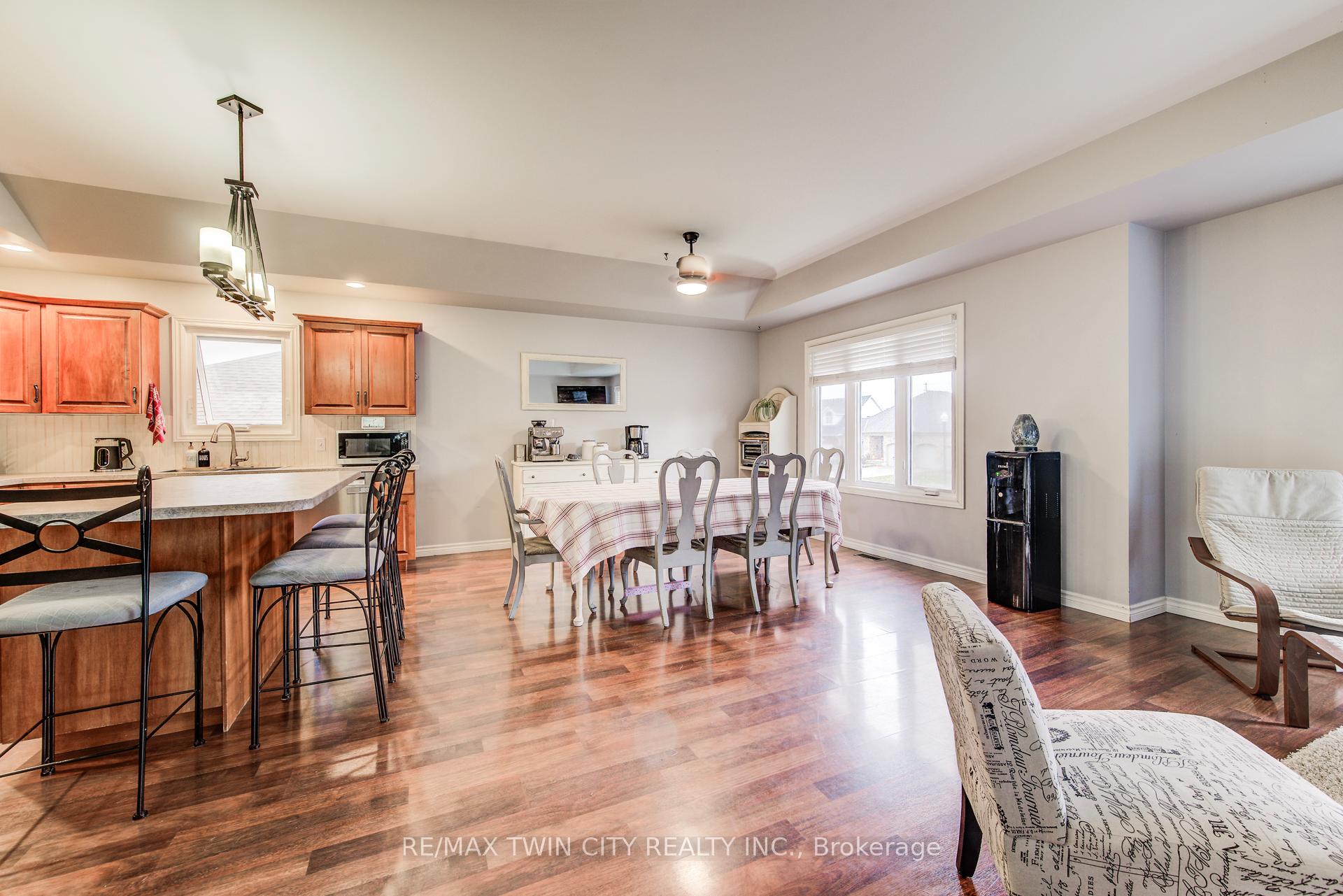 Photo 7 of 500 Boyne Avenue, North Perth, Listowel — HOMEH