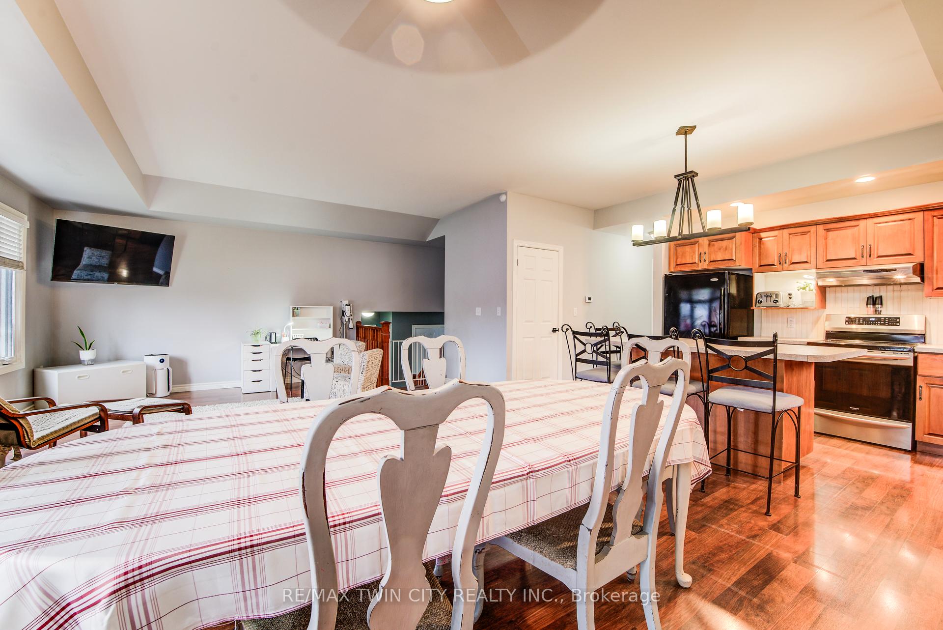 Photo 12 of 500 Boyne Avenue, North Perth, Listowel — HOMEH