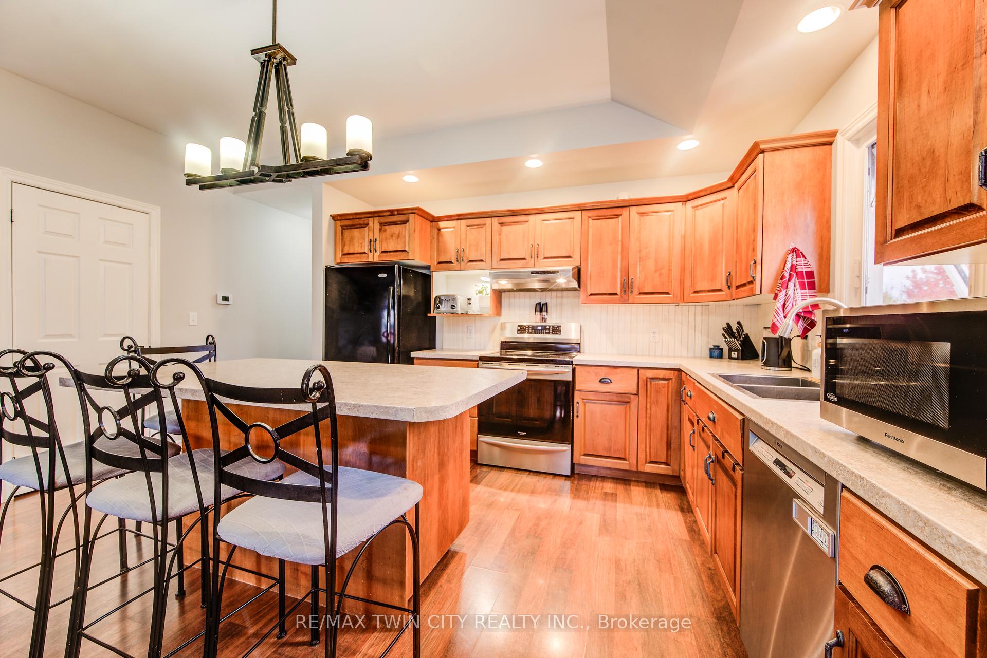 Photo 14 of 500 Boyne Avenue, North Perth, Listowel — HOMEH