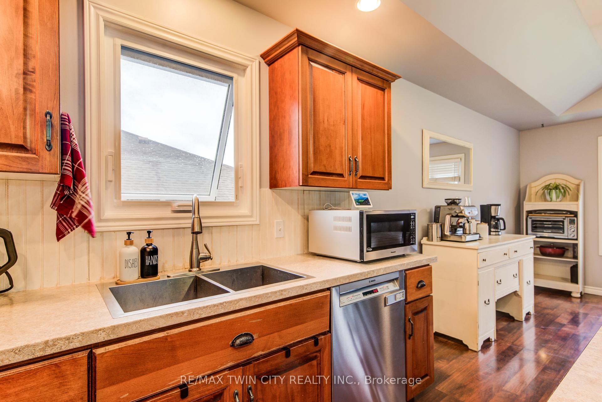 Photo 17 of 500 Boyne Avenue, North Perth, Listowel — HOMEH