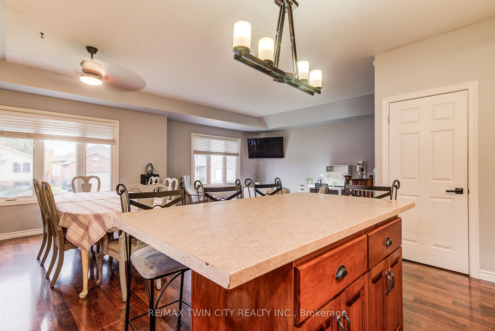 Photo 19 of 500 Boyne Avenue, North Perth, Listowel — HOMEH