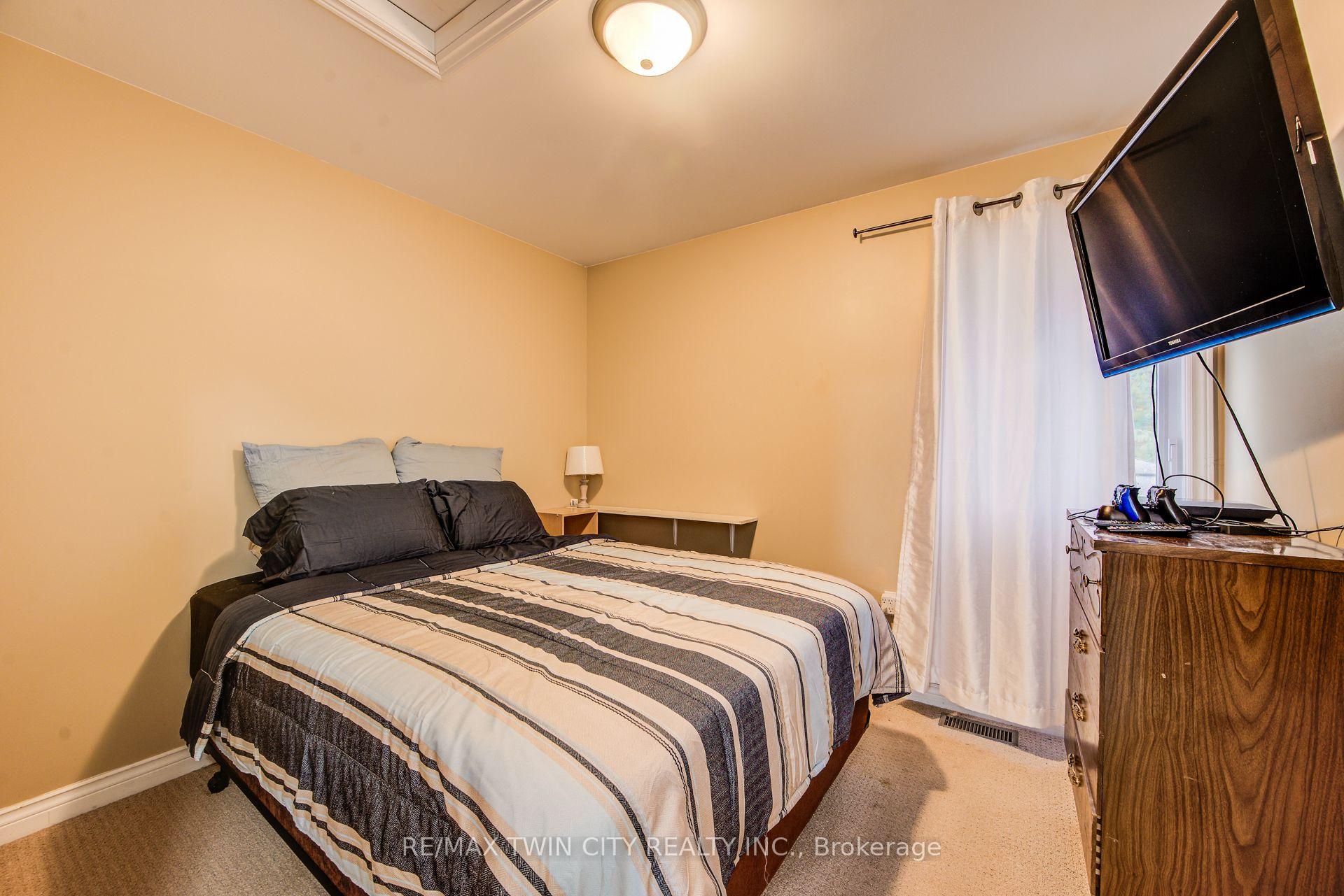 Photo 21 of 500 Boyne Avenue, North Perth, Listowel — HOMEH