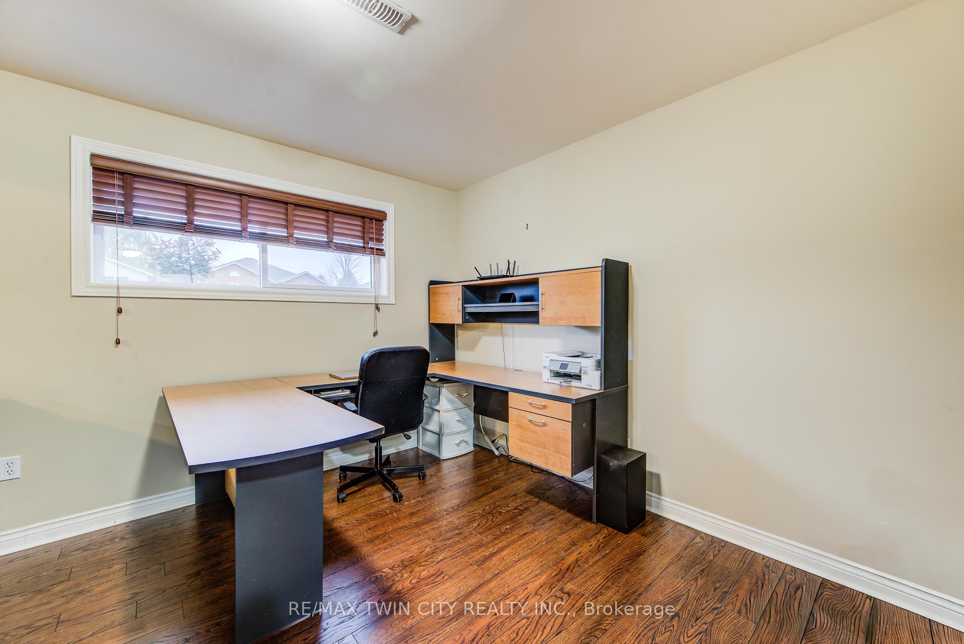 Photo 27 of 500 Boyne Avenue, North Perth, Listowel — HOMEH