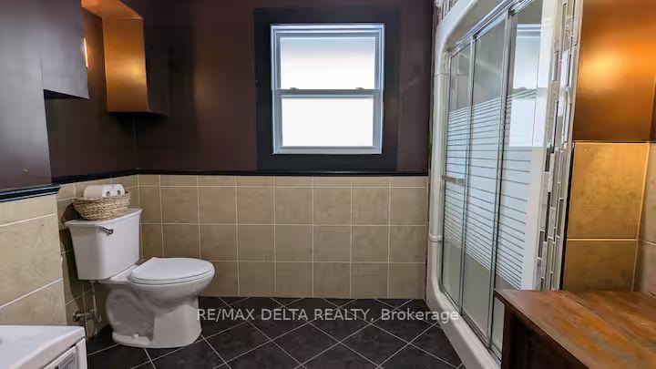 Photo 17 of 981 Lola Street E, Ottawa, Overbrook/Castle Heights — HOMEH