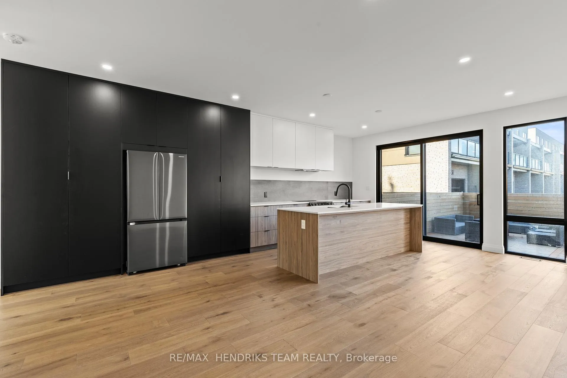 Photo 10 of 102 Lametti Drive, Pelham, Fonthill — HOMEH