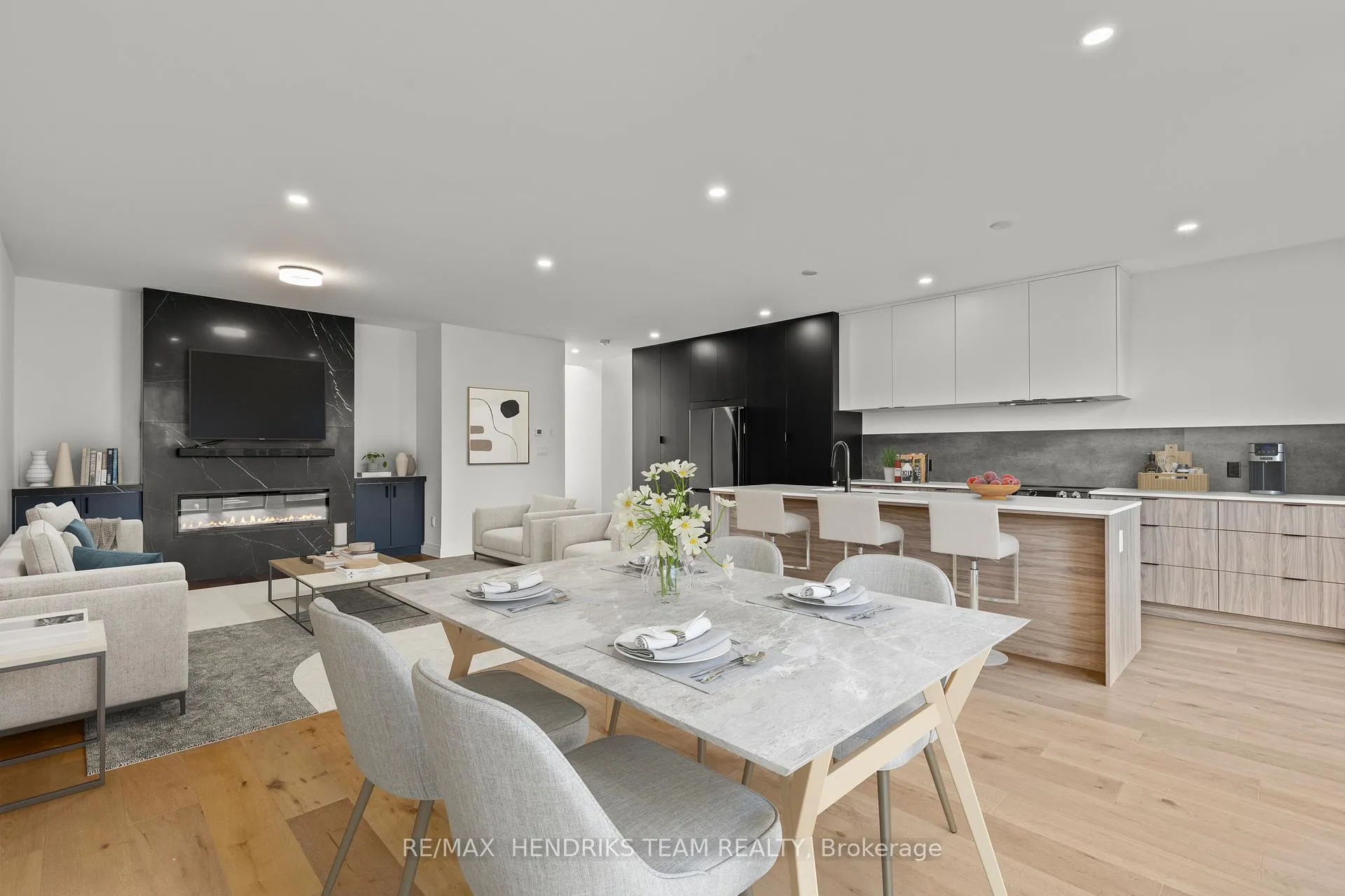 Photo 14 of 102 Lametti Drive, Pelham, Fonthill — HOMEH