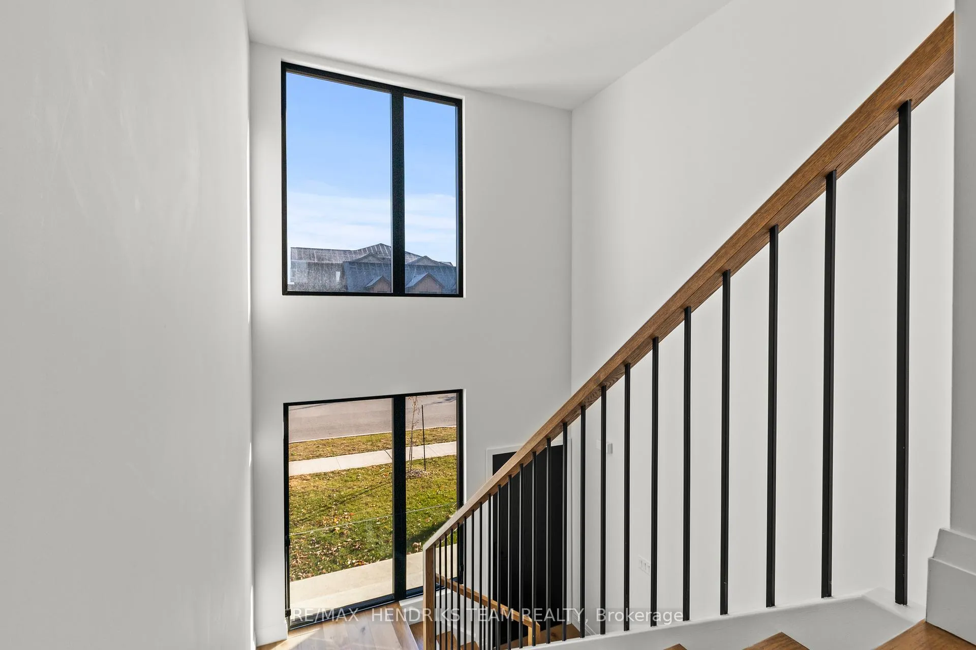 Photo 20 of 102 Lametti Drive, Pelham, Fonthill — HOMEH