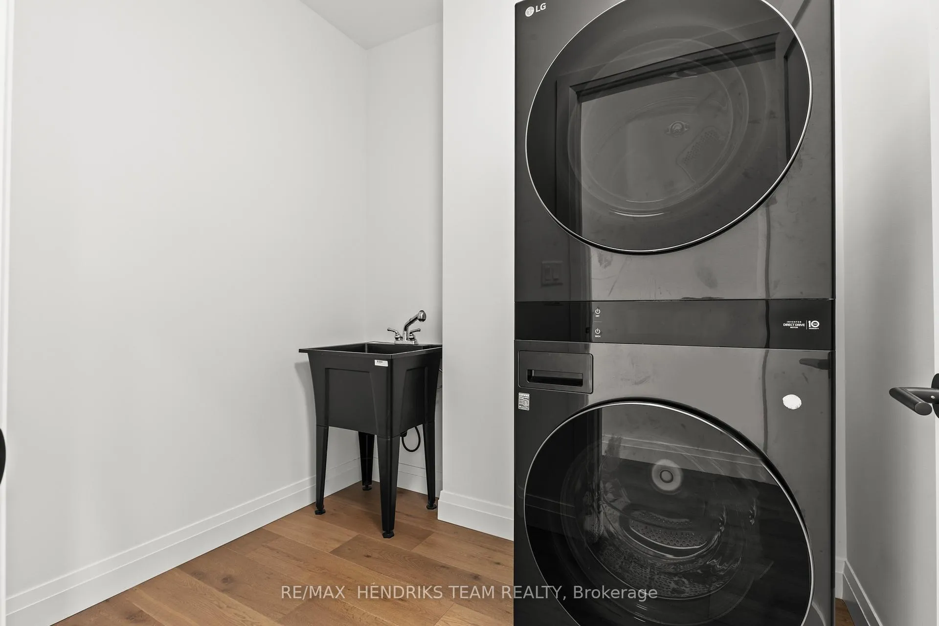Photo 32 of 102 Lametti Drive, Pelham, Fonthill — HOMEH