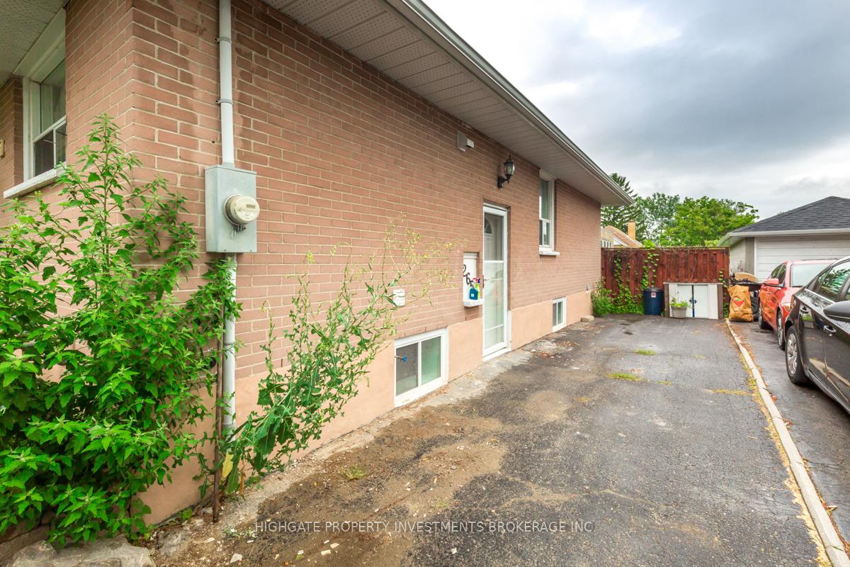 Photo 4 of Unit Lower, 265 Trent Street, Oshawa, McLaughlin — HOMEH