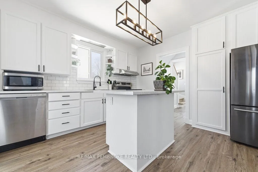 Photo 10 of 277 Dickson Street, Pembroke — HOMEH