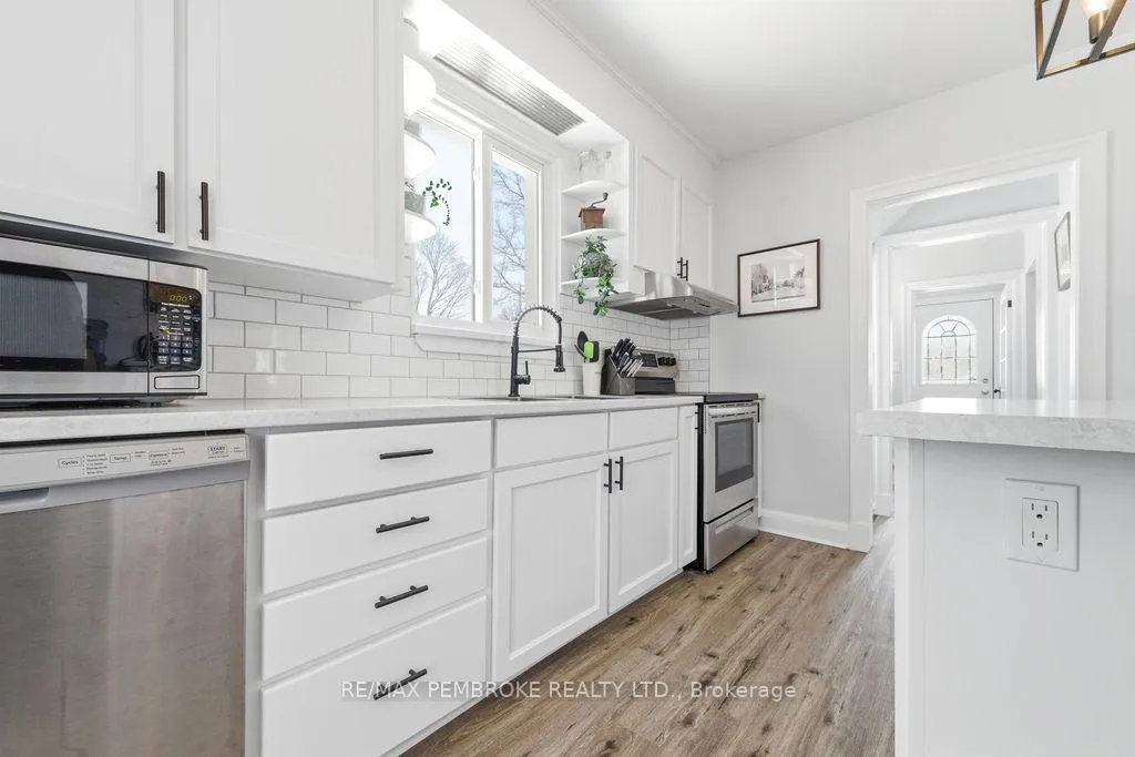 Photo 11 of 277 Dickson Street, Pembroke — HOMEH