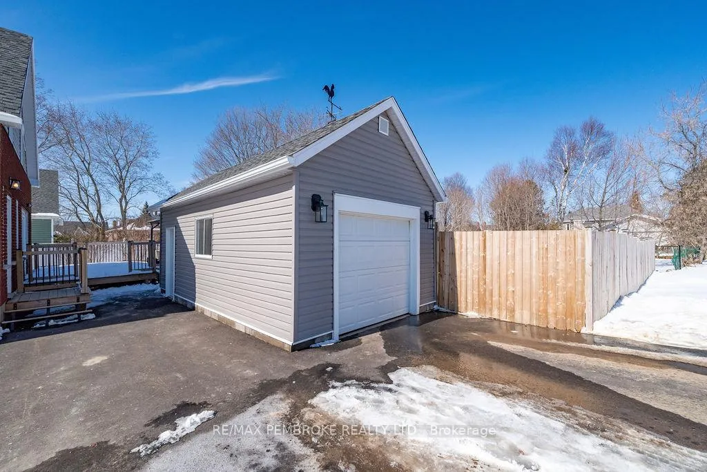 Photo 47 of 277 Dickson Street, Pembroke — HOMEH